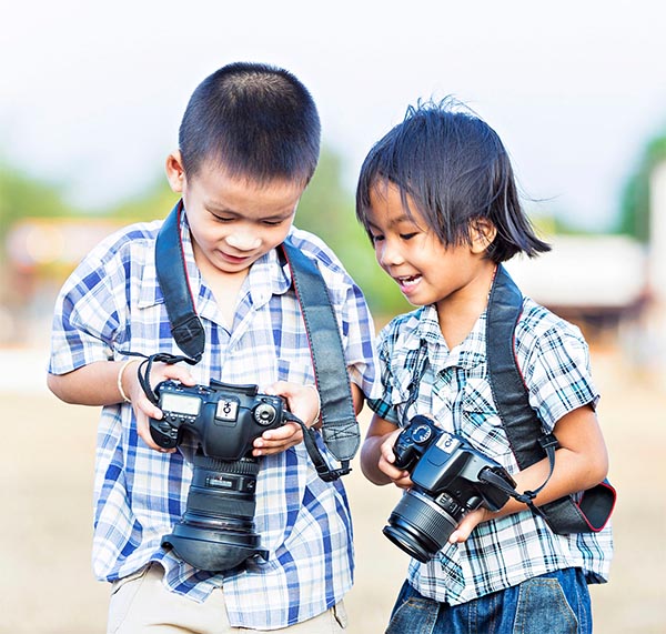 Kids photographer By Sasin Tipchai