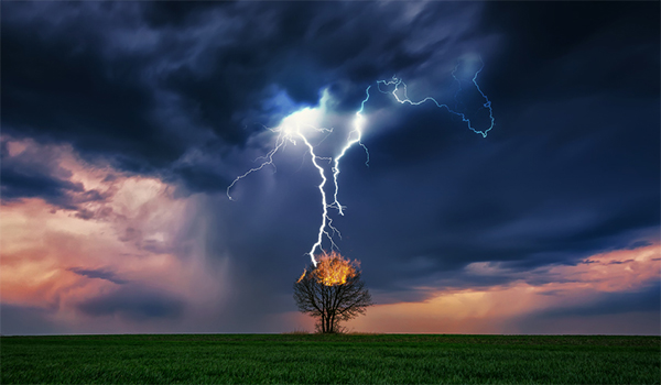 How to Create a Lightning Brush in Photoshop